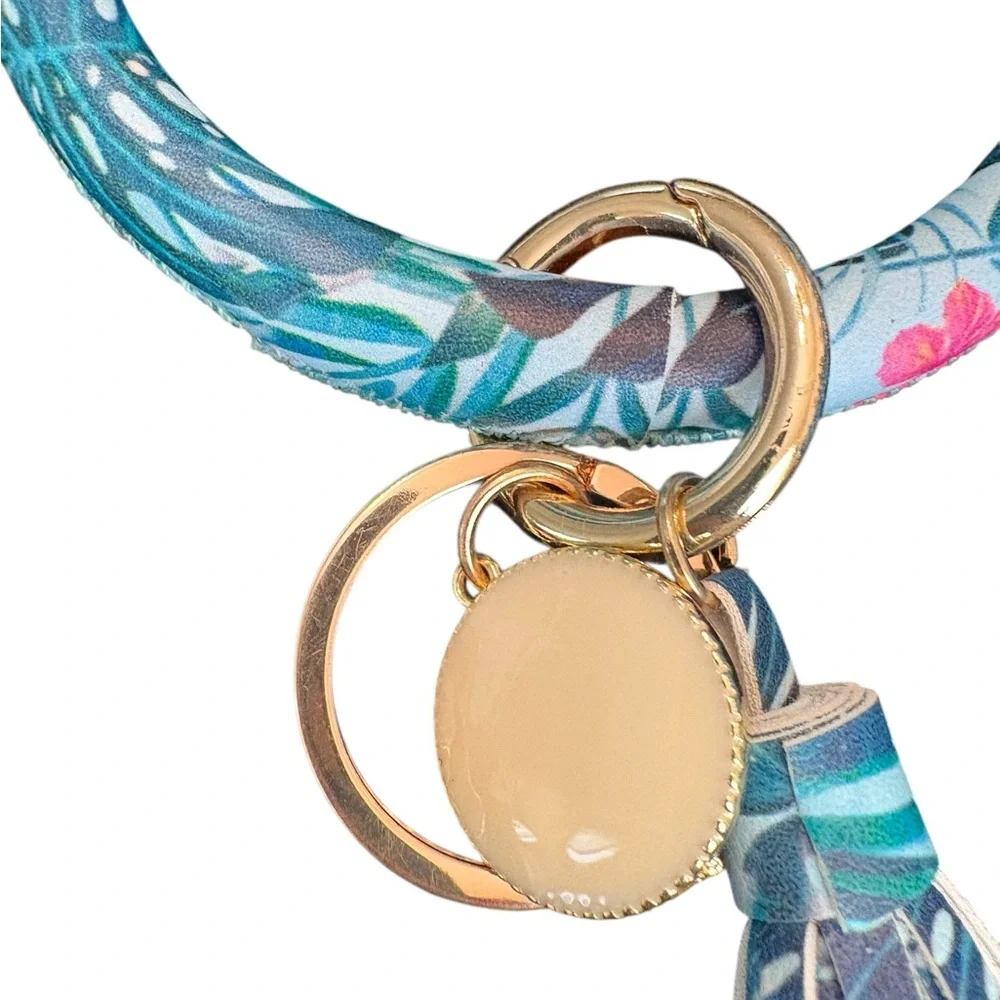 Floral Keychain Bracelet with Tassel‎